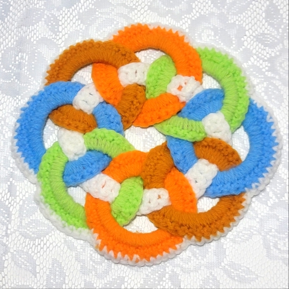 Vtg Retro Boho Style Handmade Crochet 3D Trivet Granny Hot Potholders Placemat